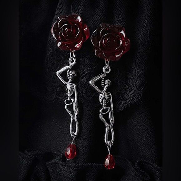 Gothic Skeleton & Rose Earrings Dangling Engraved details, Red rose silv… - Picture 1 of 2